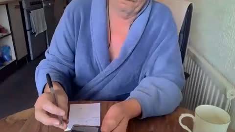 Snapshot of poshman65 chatting on September 30, 10:37 am poshman65 online show from September 30, 10:37 am