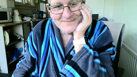 Snapshot of poshman65 chatting on January 11, 12:40 pm poshman65 online show from January 11, 12:40 pm