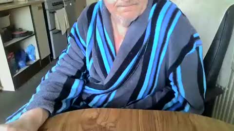 poshman65 online show from April 15, 11:24 am