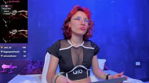 Snapshot of powder__ chatting on February 18, 4:58 pm Powder online show from February 18, 4:58 pm