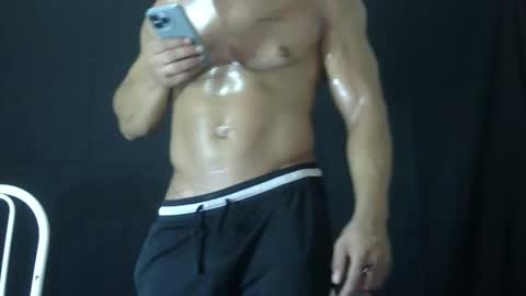 powerdmuscle online show from May 17, 11:36 pm