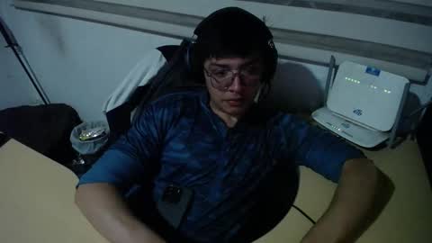 powerfulzeus2 online show from January 9, 2:28 am