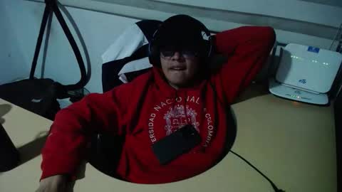 powerfulzeus2 online show from November 20, 3:05 am