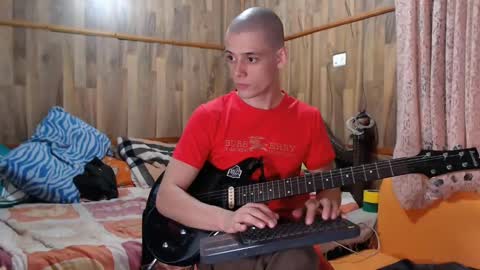 Snapshot of powertwinky chatting on February 20, 3:56 am chris independent  online show from February 20, 3:56 am