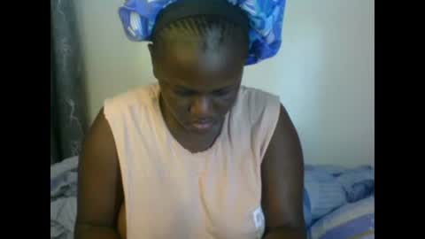 precious_diva online show from February 21, 8:29 am