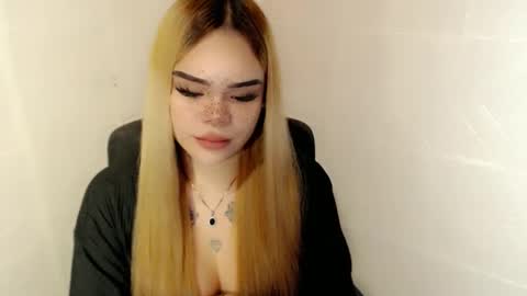 MAXXINE online show from January 9, 5:13 am