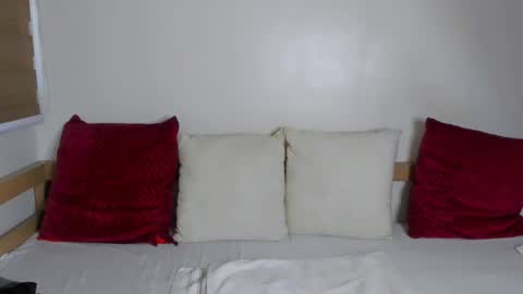 Snapshot of preciousisland chatting on October 15, 1:20 am Paula online show from October 15, 1:20 am