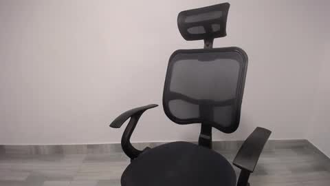 Plux online show from February 23, 5:34 am