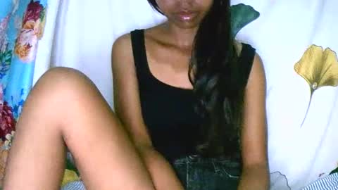 prettiethalia online show from December 13, 8:04 pm