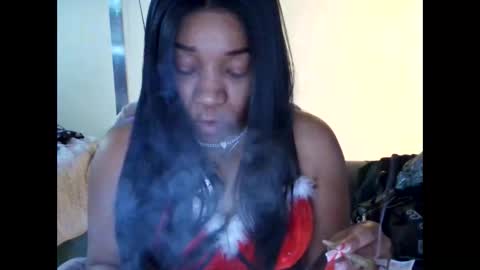 Yasmine pretty online show from December 20, 4:47 pm