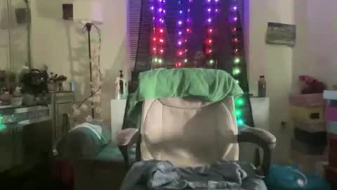 Yasmine pretty online show from March 13, 11:19 pm