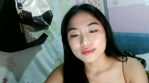 pretty_am online show from September 18, 11:47 am