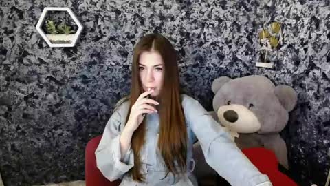 anna online show from April 17, 9:00 am