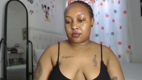 Snapshot of pretty_annah chatting on October 19, 8:30 am Annah online show from October 19, 8:30 am