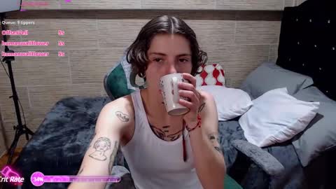 pretty_cristal22 online show from February 27, 2:25 am