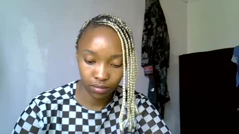 pretty jazminee online show from July 19, 8:50 am