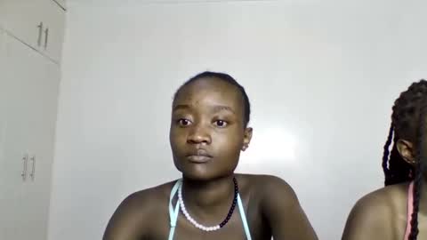 pretty luv1 online show from December 18, 8:31 am