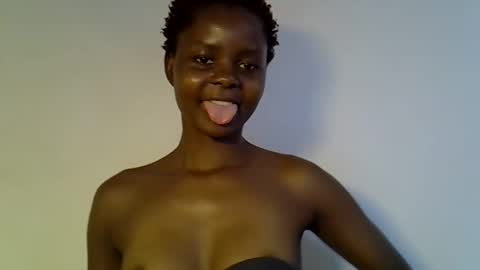 pretty_scooper online show from May 16, 10:36 am