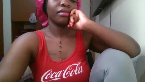 pretty_shila online show from April 29, 9:52 pm