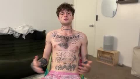 pretty boy online show from May 6, 4:18 am