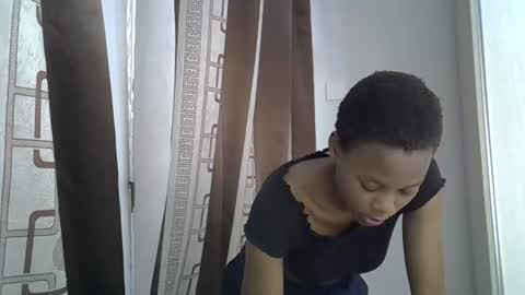 coco online show from April 7, 2:19 pm