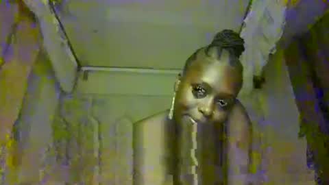prettydulce online show from May 9, 4:35 pm
