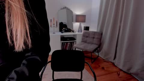 Eva online show from January 22, 1:10 am