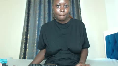 Snapshot of prettyliz1999 chatting on March 11, 7:57 am Lizzy online show from March 11, 7:57 am