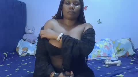 prettymel1 online show from March 31, 12:33 am