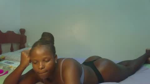 Melly online show from June 22, 1:22 am