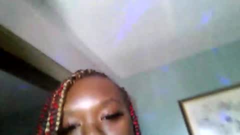 prettypandorals online show from June 22, 3:52 pm