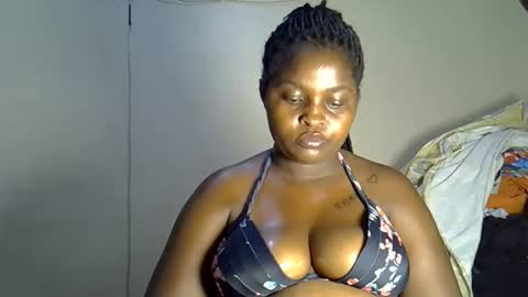 prettyriss online show from April 10, 6:56 pm