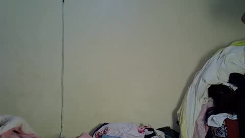 prettyriss online show from April 5, 8:28 pm