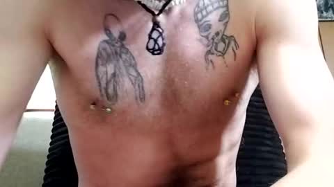 prettysolidd7 online show from February 9, 3:01 pm