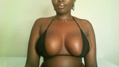 prettyvishy online show from February 23, 8:49 am