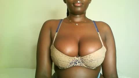 prettyvishy online show from June 5, 3:57 am