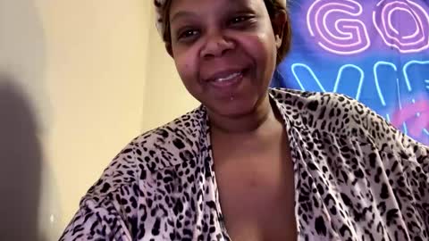 prettyworld24 online show from January 7, 3:46 am