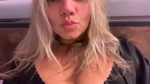 prettyyykittyyy22 online show from October 16, 4:34 am