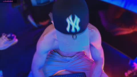 pridelgtbi online show from December 1, 7:50 am