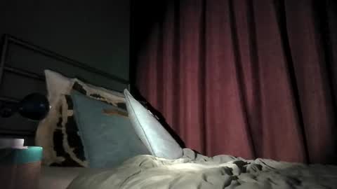 prieslucas068 online show from July 19, 11:07 pm