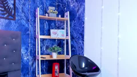 prince_arthur77 online show from May 20, 1:28 pm