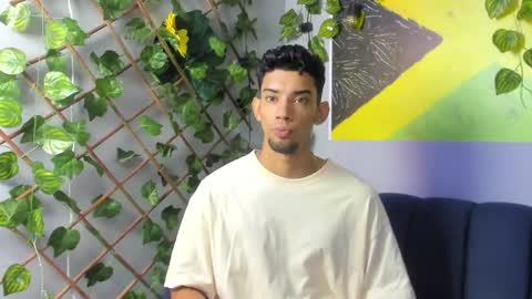 prince_arthur77 online show from October 2, 1:43 pm