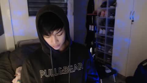 Prince Adrian online show from February 1, 3:36 am