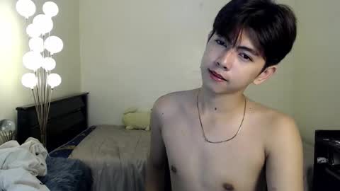 Snapshot of princecalix chatting on September 17, 7:28 pm princecalix online show from September 17, 7:28 pm