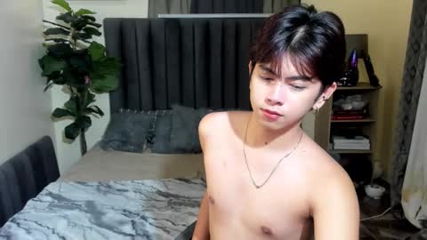 Snapshot of princecalix chatting on October 19, 6:23 pm princecalix online show from October 19, 6:23 pm