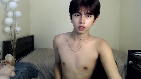 Snapshot of princecalix chatting on September 14, 3:35 pm princecalix online show from September 14, 3:35 pm