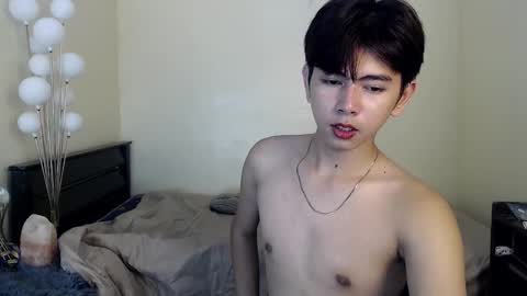Snapshot of princecalix chatting on September 21, 6:56 pm princecalix online show from September 21, 6:56 pm