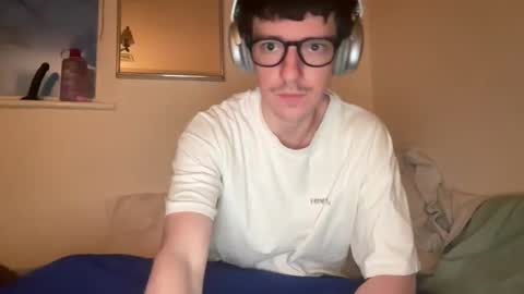 Peaches online show from January 21, 10:30 pm