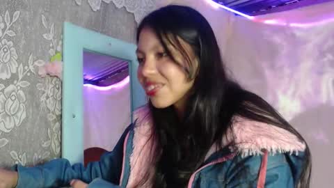  Elia  online show from December 2, 12:31 am