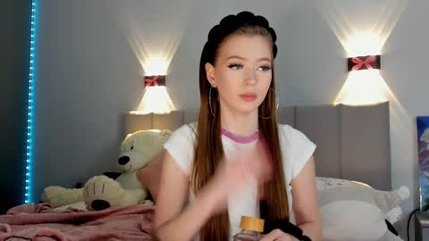 Snapshot of princess_nier chatting on January 11, 12:12 am Princess Diana online show from January 11, 12:12 am